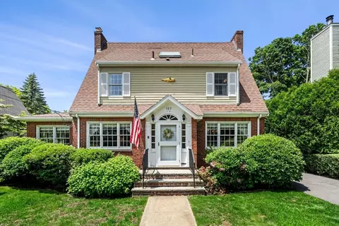 137 Atlantic Ave, Marblehead, MA 01945