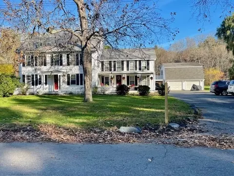 56 Neck Rd, Lancaster, MA 01523