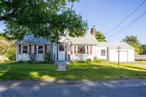 12 Chainey, Seekonk, MA 02771