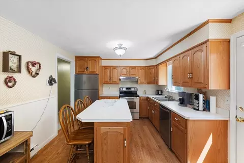 187 North St, Ware, MA 01082 photo 6