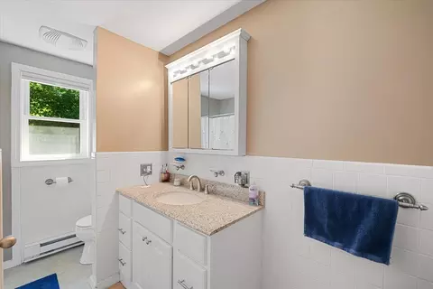 187 North St, Ware, MA 01082 photo 9