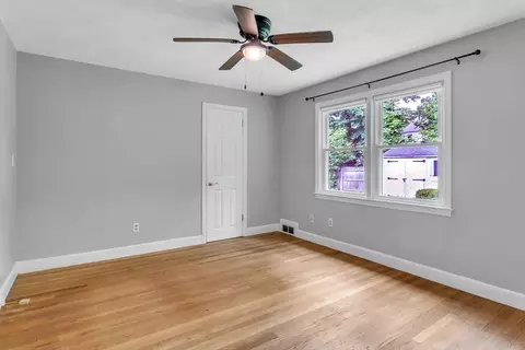 Bedroom - 97 Old Brook Rd, Springfield, MA 01118 photo 1 of 6