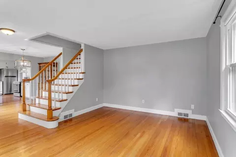 Living - 97 Old Brook Rd, Springfield, MA 01118 photo 2 of 4