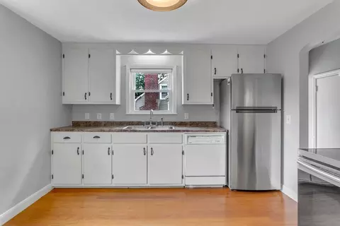 Kitchen - 97 Old Brook Rd, Springfield, MA 01118 photo 1 of 4