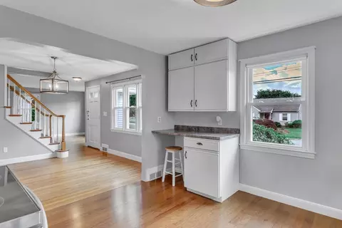 Entry Way - 97 Old Brook Rd, Springfield, MA 01118 photo 1 of 4