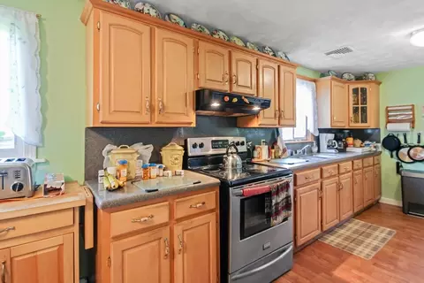 14 Jade St, Methuen, MA 01844 photo 7