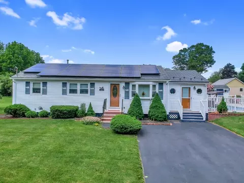 14 Jade St, Methuen, MA 01844 photo 3