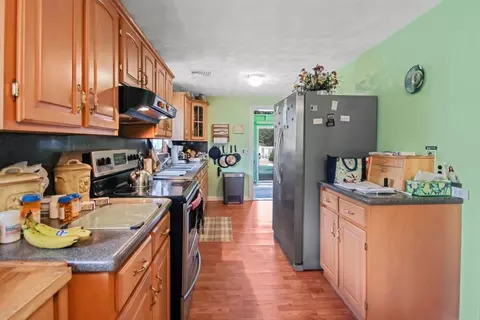 14 Jade St, Methuen, MA 01844 photo 9