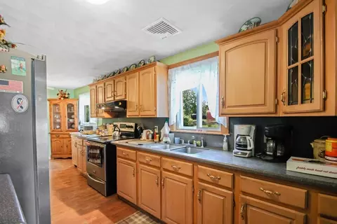 14 Jade St, Methuen, MA 01844 photo 10