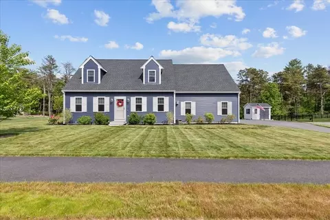 44 Lower Elbow Pond Ln, Plymouth, MA 02360