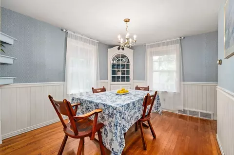 151 Grove St, Reading, MA 01867 photo 17