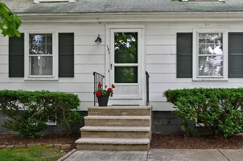 151 Grove St, Reading, MA 01867 photo 3