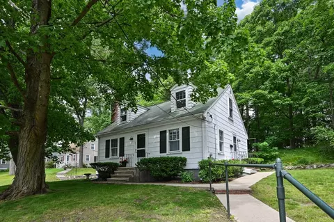 151 Grove St, Reading, MA 01867