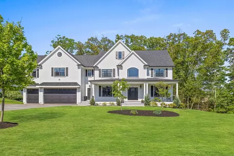 16 Sandpiper Cir, Danvers, MA 01923