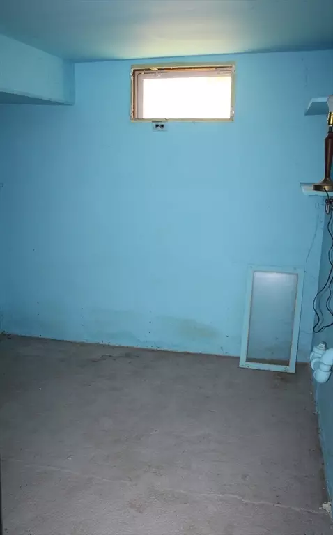 11 W High St, Erving, MA 01344 photo 16