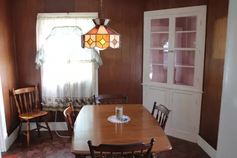 11 W High St, Erving, MA 01344 photo 8