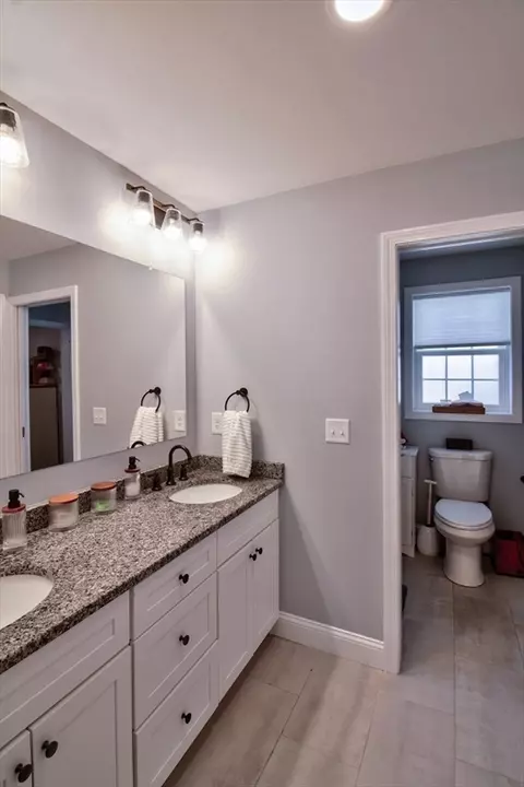 Bath - 26 N Court St #9, Fall River, MA 02720 photo 2 of 2