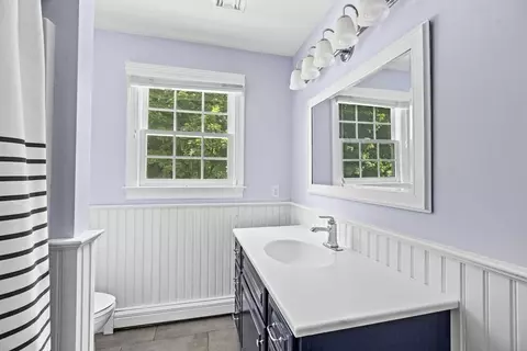 Bath - 4 Julian Way, Hingham, MA 02043 photo 5 of 5
