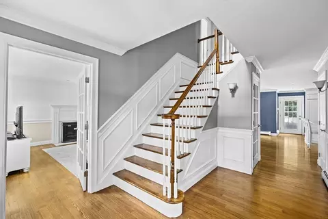 Entry Way - 4 Julian Way, Hingham, MA 02043 photo 1 of 3