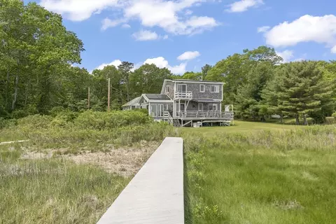 Exterior - 4 Seahorse Ln, Wareham, MA 02571 photo 9 of 11