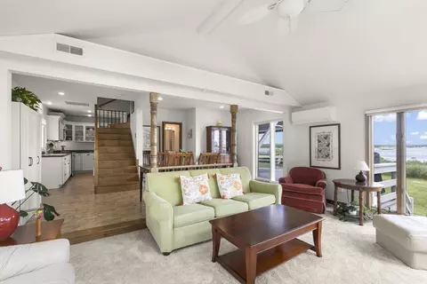 Living - 4 Seahorse Ln, Wareham, MA 02571 photo 2 of 2