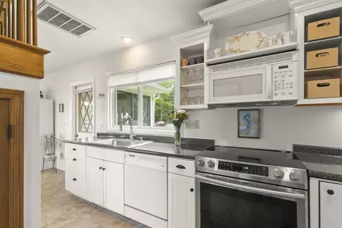 Kitchen - 4 Seahorse Ln, Wareham, MA 02571 photo 2 of 2