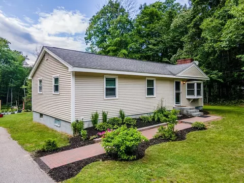 378 Stafford St, Leicester, MA 01611