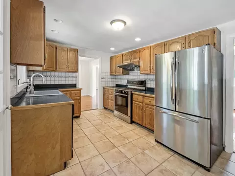 8 Brookside Cir, Acton, MA 01720 photo 6