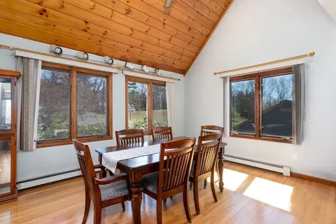 Dining - 27 Dudley Rd, Sutton, MA 01590 photo 1 of 4
