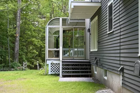 4 Fieldstone Dr, Hampstead, NH 03841 photo 4