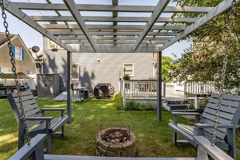 299 Morton St, Springfield, MA 01119 photo 3