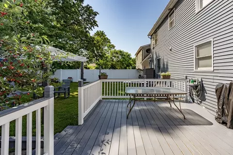 299 Morton St, Springfield, MA 01119 photo 10