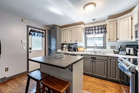 299 Morton St, Springfield, MA 01119 photo 14