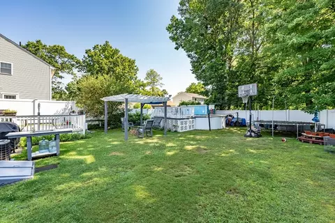 299 Morton St, Springfield, MA 01119 photo 7