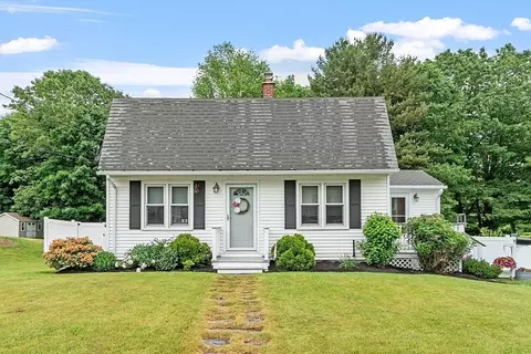 8 Waterman Rd, Auburn, MA 01501