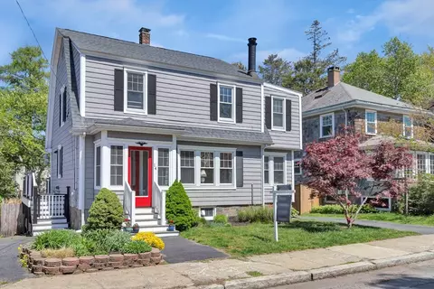 14 Lee St, Salem, MA 01970