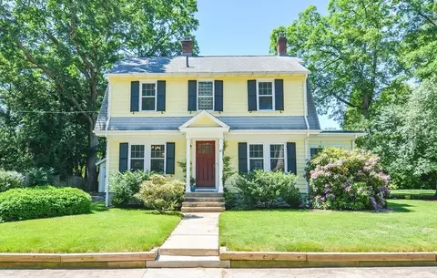 45 Upland Rd, Attleboro, MA 02703