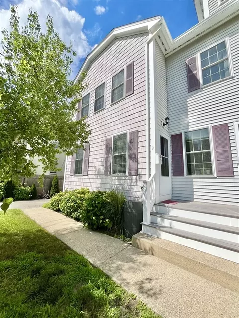 19 Lafayette Rd #3, Ipswich, MA 01938