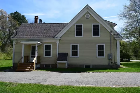 Exterior - 44 Pine St, Norton, MA 02766 photo 4 of 6