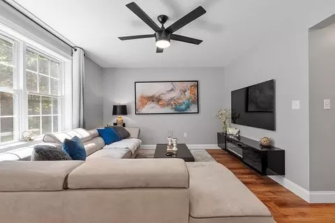 Living - 154 Garfield Rd, Athol, MA 01331 photo 3 of 4