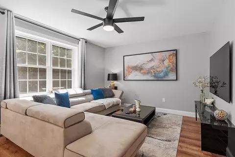 Living - 154 Garfield Rd, Athol, MA 01331 photo 2 of 4