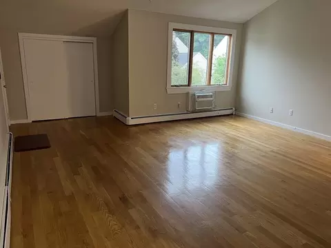 Living - 405 Great Rd #8, Acton, MA 01720 photo 2 of 3