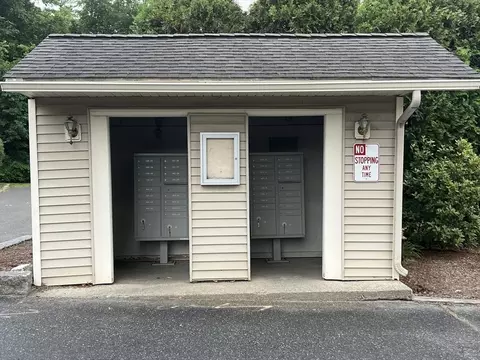 Exterior - 405 Great Rd #8, Acton, MA 01720 photo 4 of 5