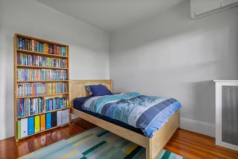Bedroom - 96 Browne St #3, Brookline, MA 02446 photo 3 of 3