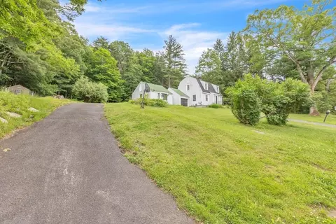 41 Forest St, Erving, MA 01344 photo 4