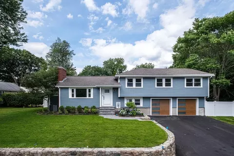 26 Harris Ave, Wellesley, MA 02481