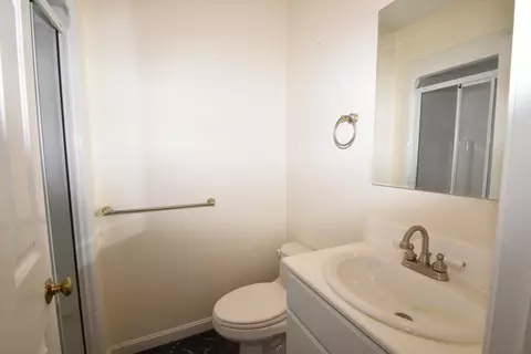 25 Hale St, Beverly, MA 01915 photo 28