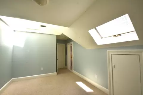 25 Hale St, Beverly, MA 01915 photo 23