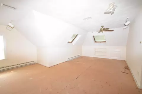 25 Hale St, Beverly, MA 01915 photo 29