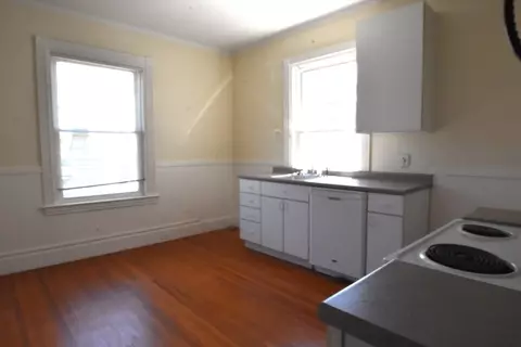 25 Hale St, Beverly, MA 01915 photo 22
